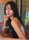 柔らかく揺れる韓国風レイヤーパーマ