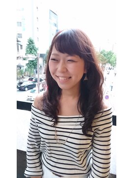 レイフィールド 滝の水店 ふわふわパーマスタイル