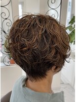 サロンドノア(Salon de NoA)&nbsp;ショートウェーブ×アシメ×ハイライト