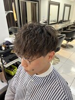 アイズ 海老名(AIZU) ツイストスパイラルパーマ 波巻き刈り上げマッシュメンズヘア