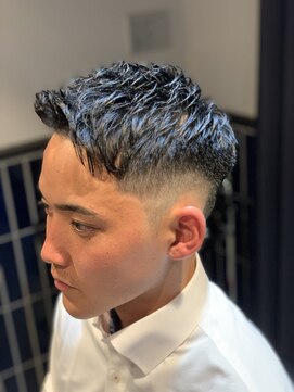 アントレース 東池袋店(UNTRACE) 池袋メンズ ビジネスヘア フェード【メンズ/バーバー/理容室】