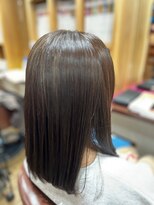 クネア(kunea)&nbsp;似合わせカットアースカラーセミロング