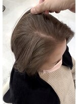 リップス デリコ(LIPS derico)&nbsp;【白髪ぼかしハイライト】　 施術前の写真は右にスワイプ