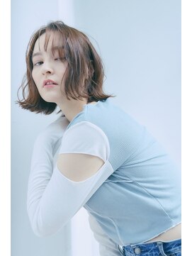 ジェニーバイメノン(JENNIE by Menon) 切りっぱなしボブ　こなれミディ　ミルクティベージュ　前髪