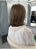 くびれボブ　白髪ぼかしハイライト