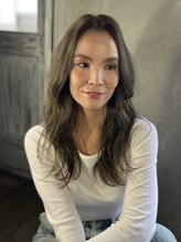 【白髪カバー＆グレイヘアも美しい】液晶乳化トリートメント＆デザインカラー＋似合わせカット♪