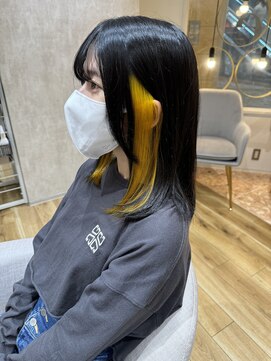 フィゼル あべのルシアス店(Aujua fizelle) イヤリングカラー × イエロー