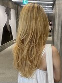 姫カットレイヤーロングミディアムハッシュカット海外風金髪