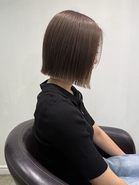 アルトラ(ALTLA) 切りっぱなしボブ×くすみグレージュ