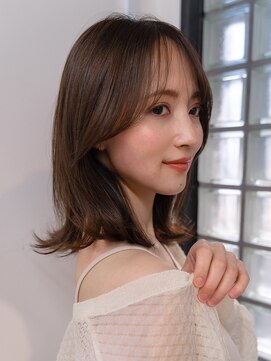 ガーデン 銀座(GARDEN) ひし形くびれシルエットの大人ミディアム 韓国レイヤーカット