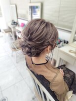 リサ 恵比寿(risa.) 下メにまとめたアップスタイル