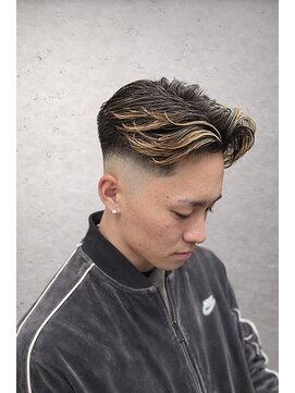 ワンワンオー バーバーショップ 長浜店(@110 BARBER SHOP) スキンフェード×メッシュ動きと立体感を極めたバーバースタイル