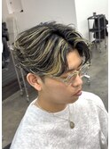 金メッシュ毛流れセンターパート
