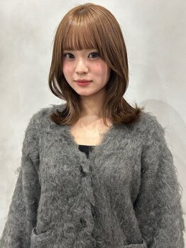 レイヤーカット&顔周りカット&髪質改善 Fann.【7月31日NEW OPEN(予定)】の写真/扱いにくいミディアムからロングまで◎洗練されたカット技術で耳にかけても結んでも可愛い顔周りに♪