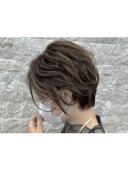 きちんとカバーしてくれるのにどこか繊細…肌にナチュラルに馴染む絶妙なカラーを叶えます＊[辻堂/辻堂駅]