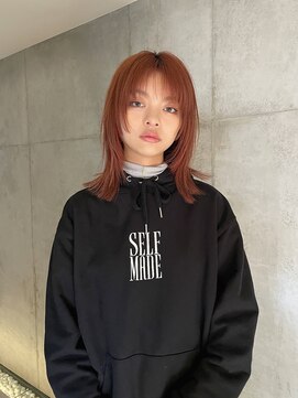 シーム(SEAM) 顔まわりレイヤーミディ×レッドオレンジ