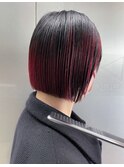 コンパクトなモードヘア