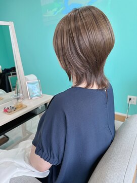 ユーフォリア(Euphoria.) オリーブカラーが可愛いウルフスタイル^ ^