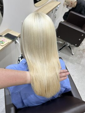 ユウル 横浜(juhl.) 抜きっぱなしブリーチ/ケアブリーチ/ブリーチ/ハイトーンカラー