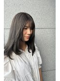 レイヤーカット+透明感ベージュカラー