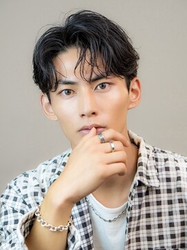 オーシャントーキョーオーバー 渋谷(OCEAN TOKYO OVER) 韓国ヘアカルマパーマコンマバングセンターパートワックスなし