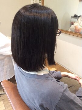 ラビアンフルール(La vie en Fleurs) しばれる丸みボブ