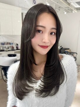 シエロビューティー(CIELO beauty) ハイライトカラーミルクティーベージュレイヤーカット