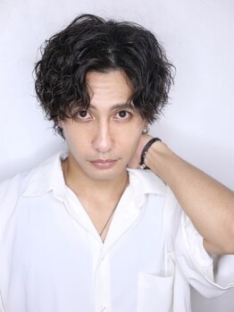 ステラ(STELLA)の写真/【8月OPEN/心斎橋3分】パーマ特化のメンズサロンだから、きっとビビッとくる似合わせスタイルが見つかる★