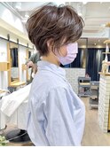 30代40代50代大人ショート髪型丸顔前髪あり似合わせ 安