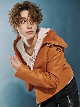 アストラ(ASTRA) MEN’S HAIR/波巻きツイストスパイラル/リバースセンターパート