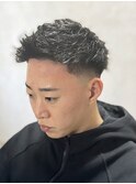 無造作ツイストスキンフェード爽やかメンズパーマ