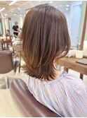 ひし形シルエット大人レイヤーボブ×ベージュブラウンで透明感