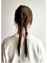 マド(Mado)&nbsp;ねじねじヘアアレンジ