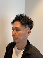 リバイブ アクシス(REVIVE AXIS) ツイストスパイラルパーマ×スキンフェード