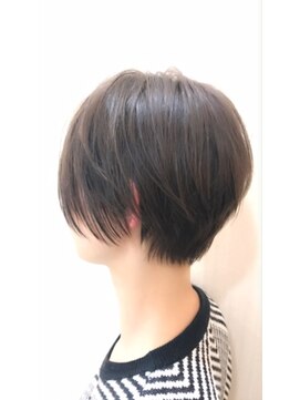 カール 鶴川店(K：R) グレージュカラーで大人ショート