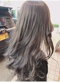 モノトーングレージュ