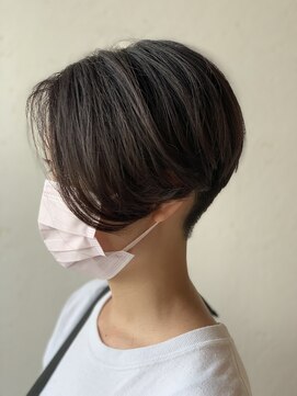 ヘーゼル 博多(HAZEL.) 【KOBA】さっぱり刈り上げショート