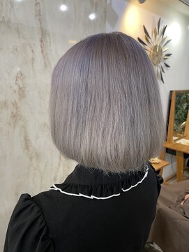 ラビス(Lovis) ミディアム/暗めカラー/デザインカラー/フェイスフレーミング