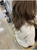 パールベージュ