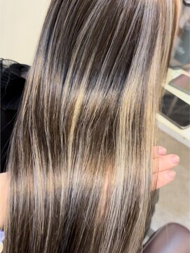 ヘアーエポック(hair epoque) 大人可愛い大人美人くすみハイライトカラーグレーベージュ
