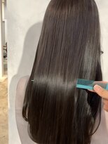 オリンテ バイ レシッド 表参道(orente by rcid)&nbsp;髪質改善酸熱ストレートレイヤーカット韓国ヘアオリーブベージュ