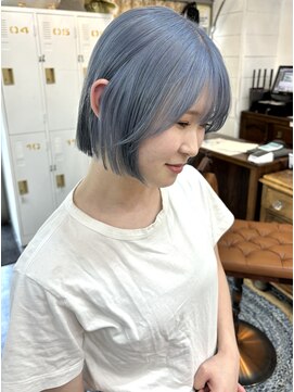 ロマーリ(LOMARLIE) アイスブルー×ミニボブ