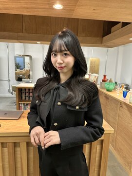 グレージュカラー/透明感カラー／レイヤーカット／髪質改善/本町