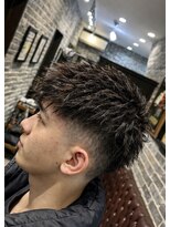 ミリオンバックス 御徒町店(Million Backs) MEN’S HAIR/サーフカール/刈り上げセンターパート/御徒町