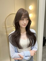 スリー(THREE)&nbsp;色気のある上品さと可愛さをmixした韓国ヘア