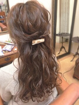 ジェレミー(Jelemy) ハーフアップ