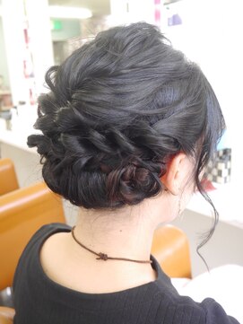 レイジースワン ヘアアレンジ