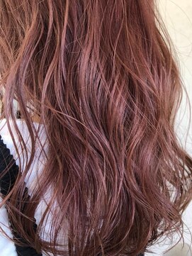 ネリネ(Nerine) チェリーレッドのカールスタイル