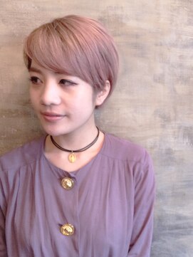 カカン(Kakan) 【kakan鎌倉】ペールピンクのショートスタイル