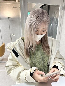 ヴァンシィー(VANCY) ホワイトグレージュ